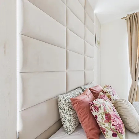 Okrzei 75 Superapart Flowers Garden *