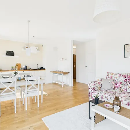 Okrzei 75 Superapart Flowers Garden Warschau