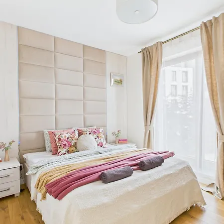 Okrzei 75 Superapart Flowers Garden *