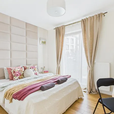 Okrzei 75 Superapart Flowers Garden شقة